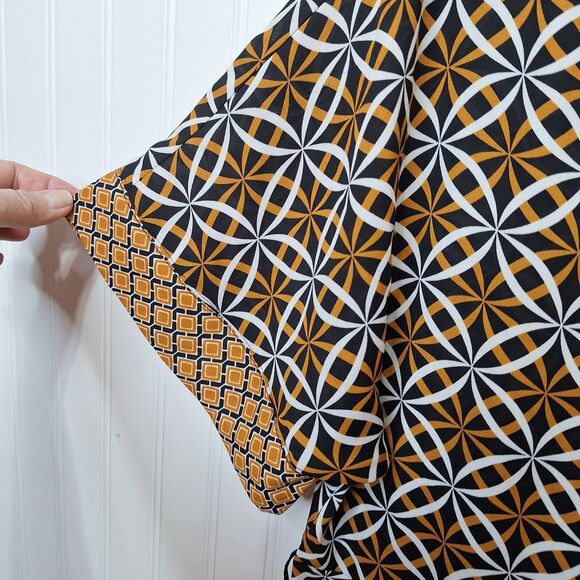 Worthington Career Top Blouse Women's Size M Black‎ White Gold Missing Belt - Picture 5 of 8